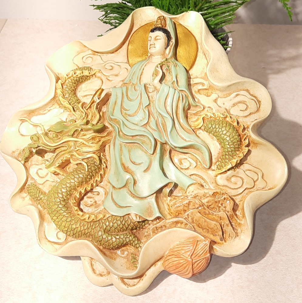 Kuan Yin and the dragon